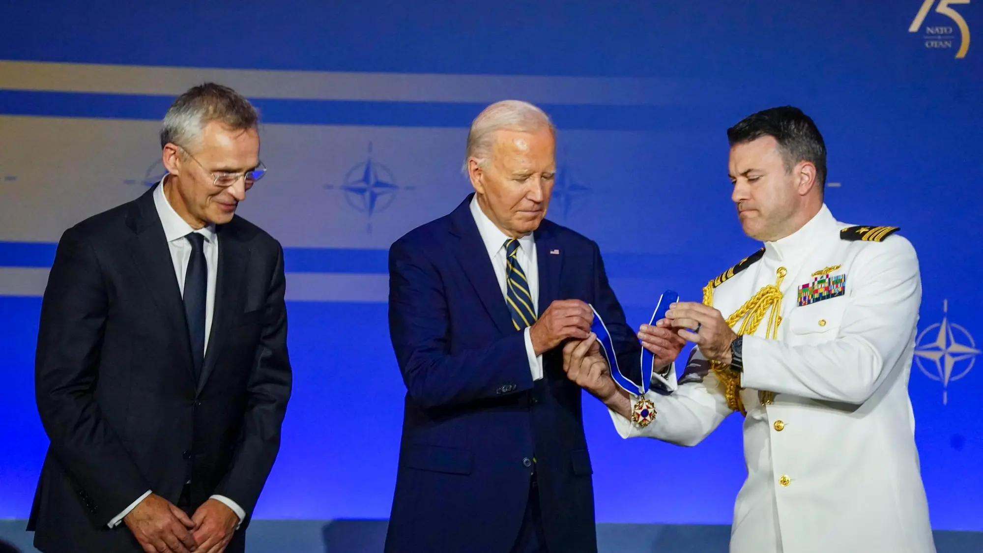 NATO, Biden: defense systems for Ukraine