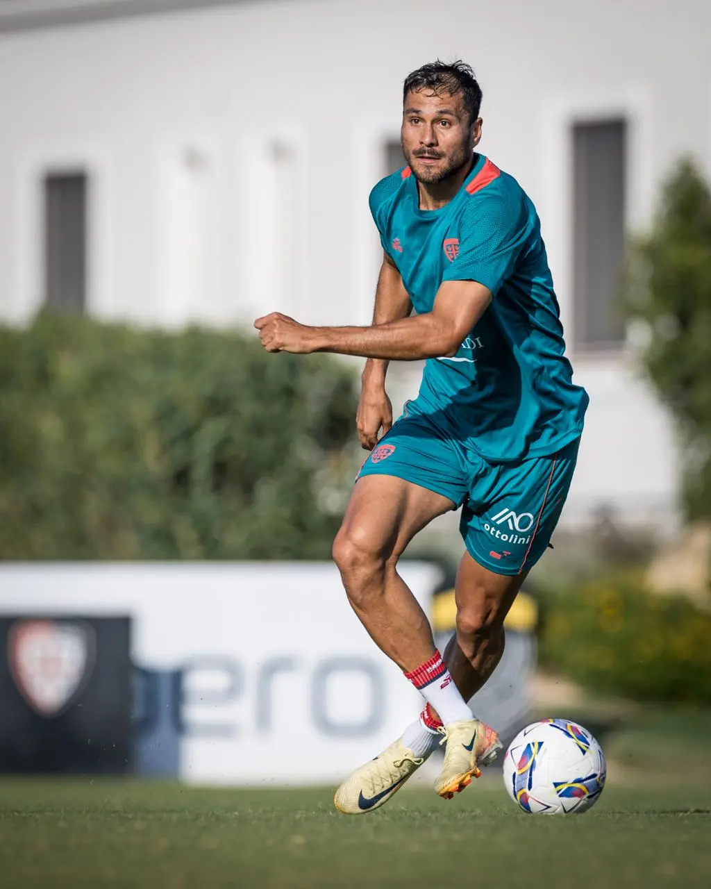 José Luis Palomino (foto Valerio Spano - Cagliari Calcio)