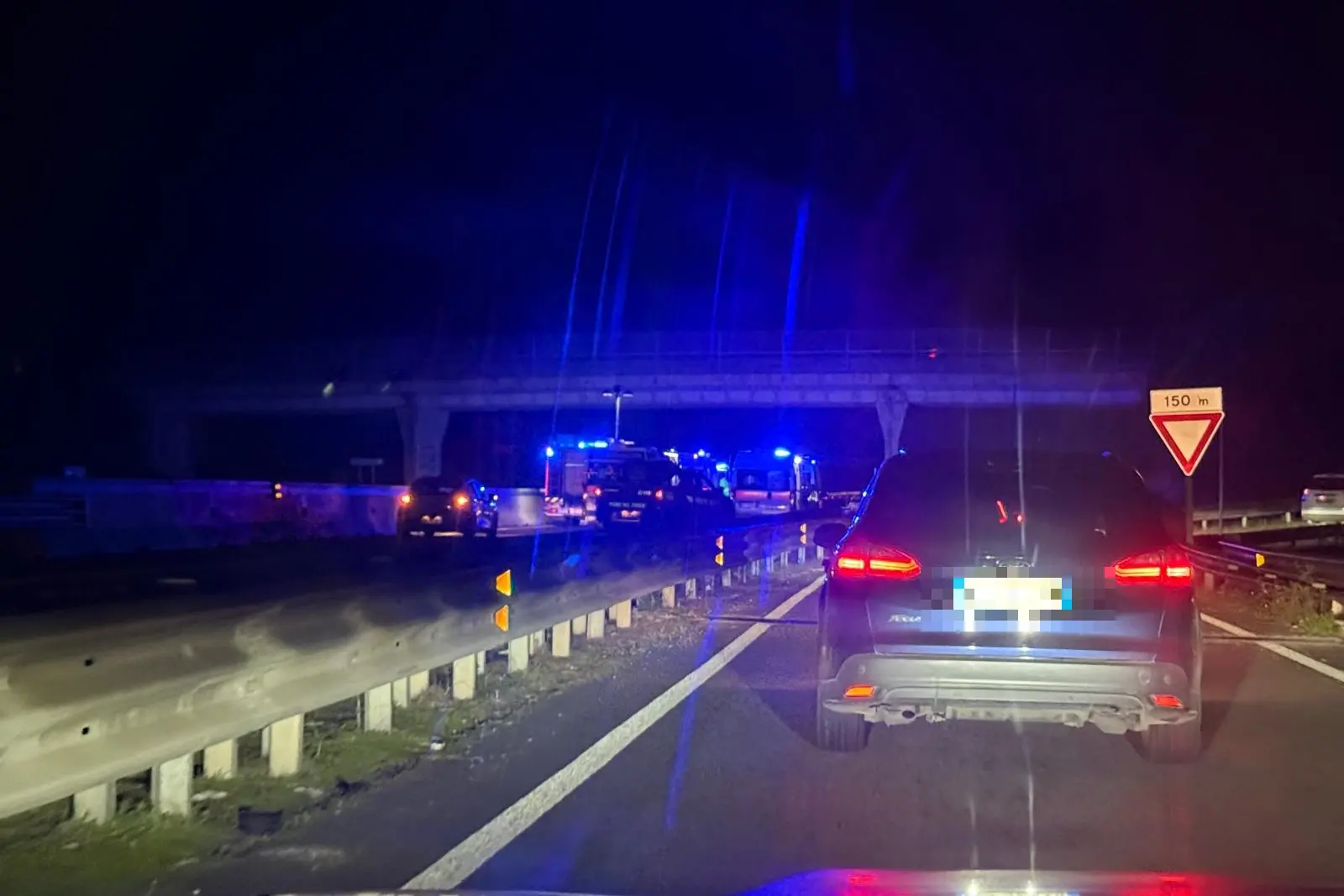 L'incidente sulla 131 (Foto Ilenia Mascia)