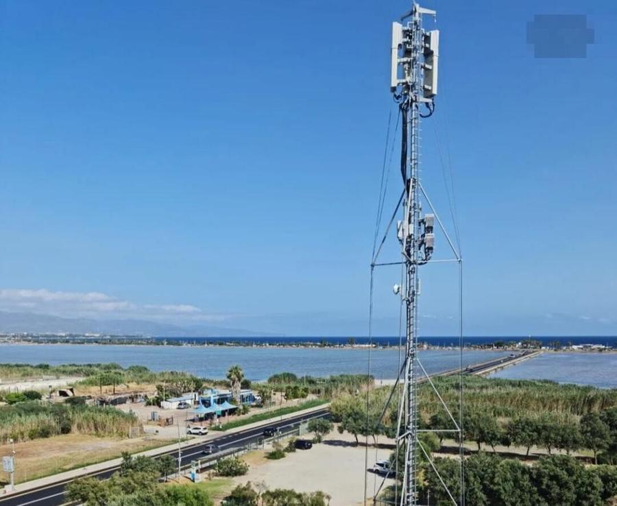 Via l’antenna a due passi dai fenicotteri