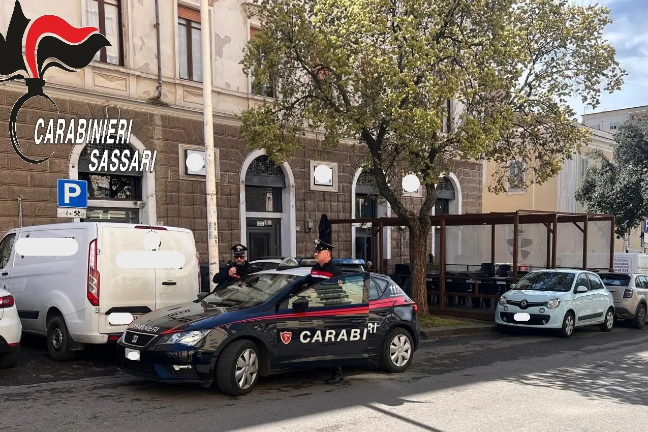 (foto carabinieri)