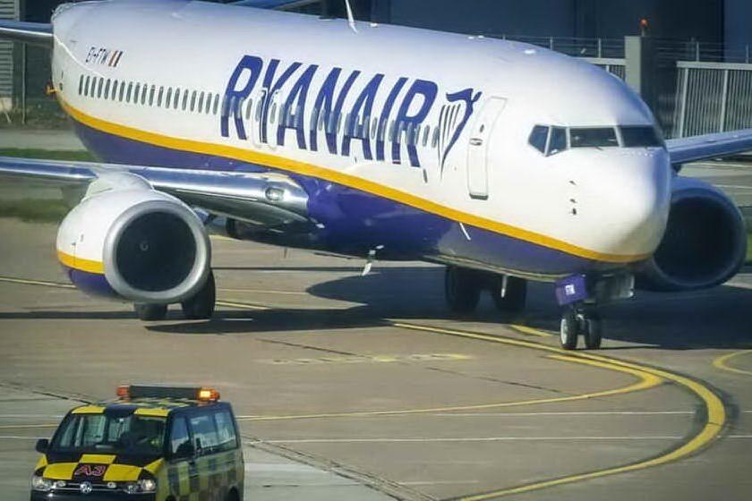 Ryanair, nuova rotta Milano-Alghero: quattro voli a settimana