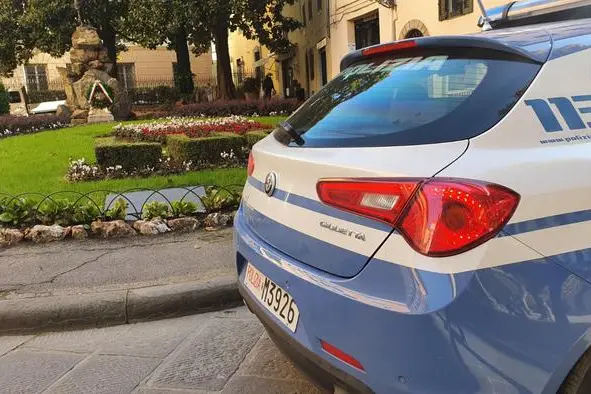 Lucca, volante Polizia
