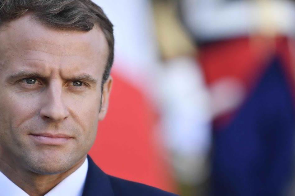 Macron blinda il governo francese, a bordo tutti i fedelissimi