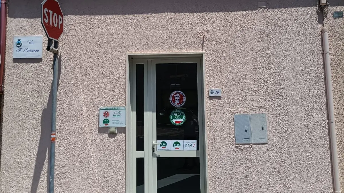https://immagini.unionesarda.it/version/c:MjUxMGRkOTctOGU3OC00:M2ZjMzVkNjEtNGYzNi00/image.webp?f=16:9
