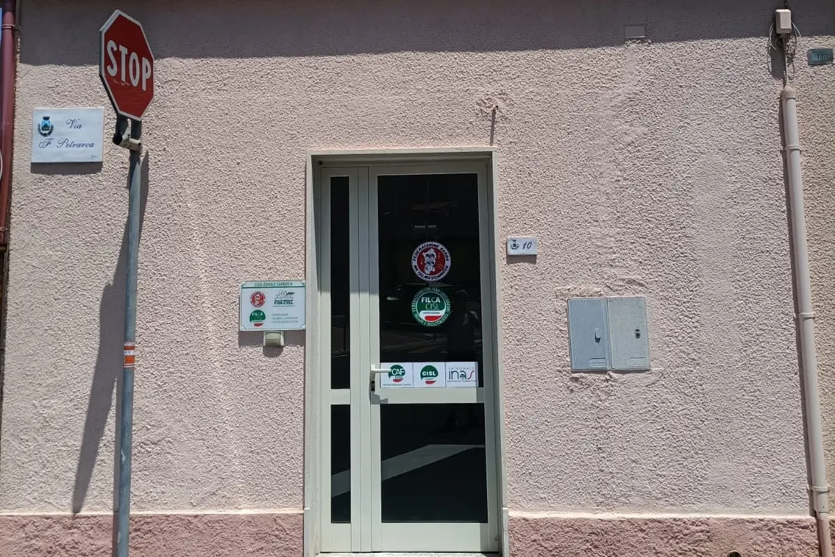 La sede dei due sindacati