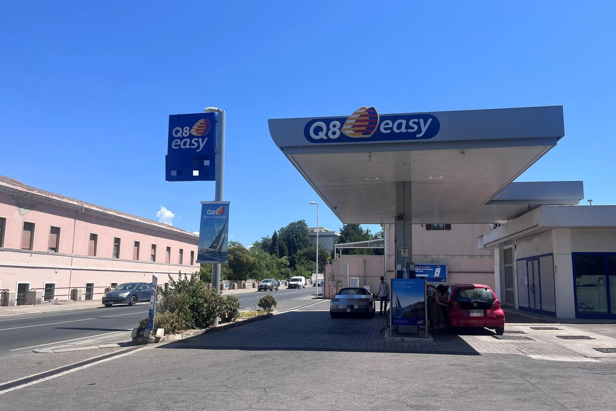 Il distributore Q8 di viale San Vincenzo a Cagliari