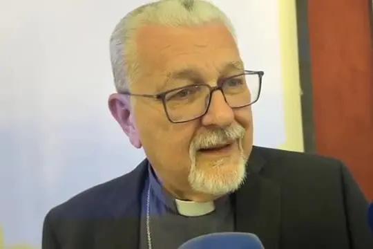 Papa a Lampedusa, vescovo: nel Mediterraneo annega dignità umana