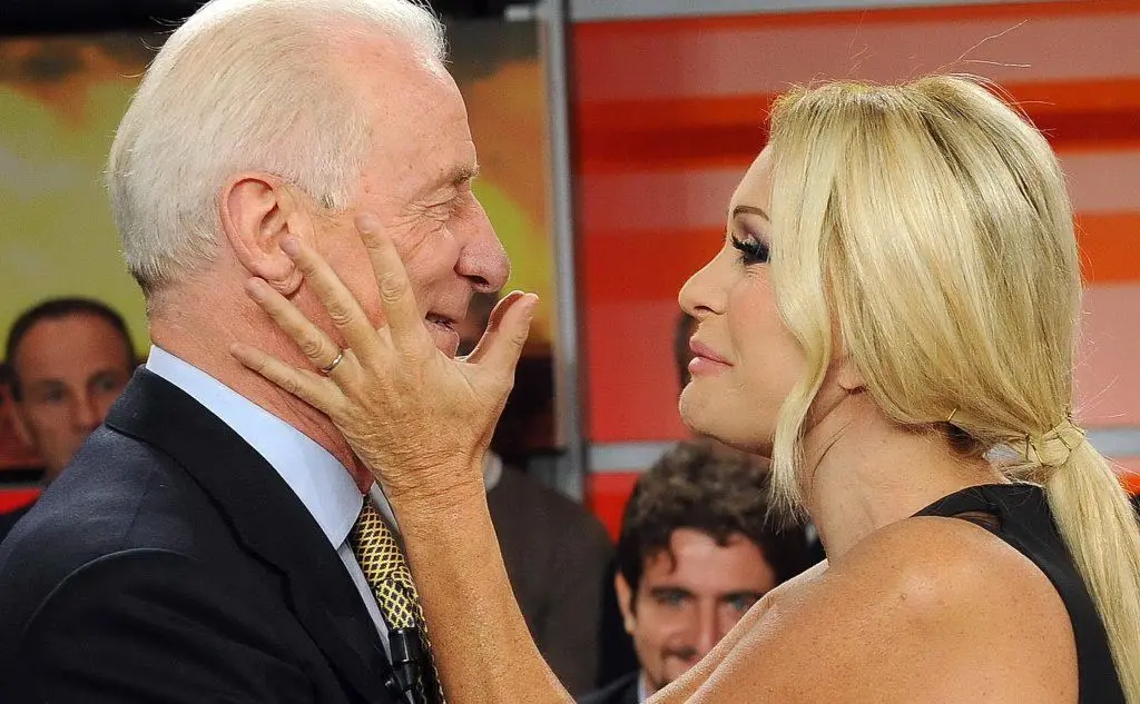 Con Paola Ferrari a &quot;La Domenica Sportiva&quot; (foto Ansa-Youtube)