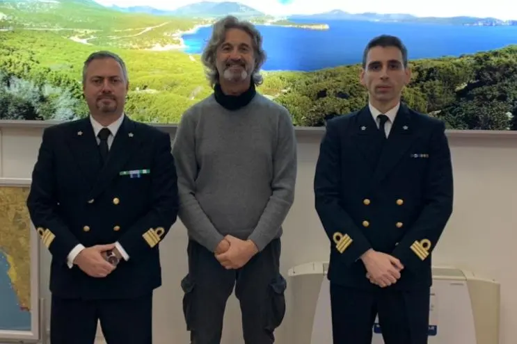 Da sinistra il Capo compartimento marittimo Gabriele Peschiulli, il presidente dell'Amp Raimondo Tilloca e il comandante del Circomare Alghero Giuseppe Tomai (foto Fiori)
