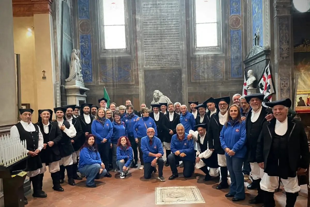 Una foto della trasferta Biellese del Coro Ghentiana di Ruinas (foto concessa)