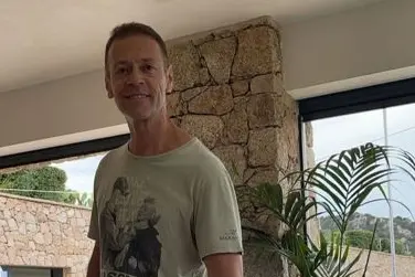 Rocco Siffredi nella villa in Sardegna (foto Instagram)