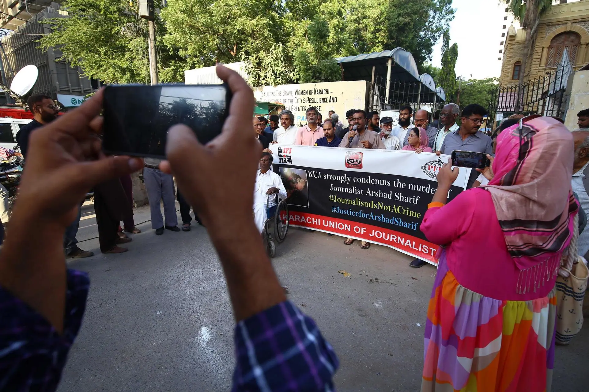 Proteste in Pakistan (foto Ansa/Epa)