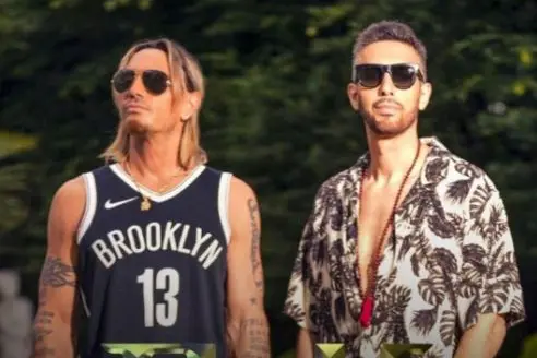 I Gemelli Diversi ospiti a Tissi (foto concessa)
