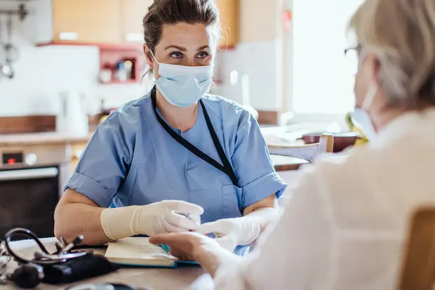 Gastroenterologia, neuroradiologia, nutrizionismo e oncologia: gli esperti rispondono (foto Ansa)