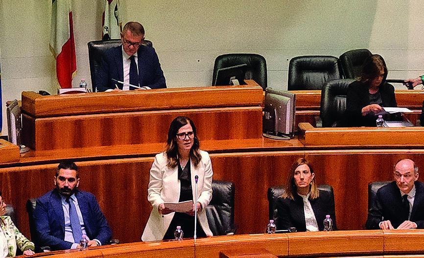 Todde, secondo mandato e polemiche