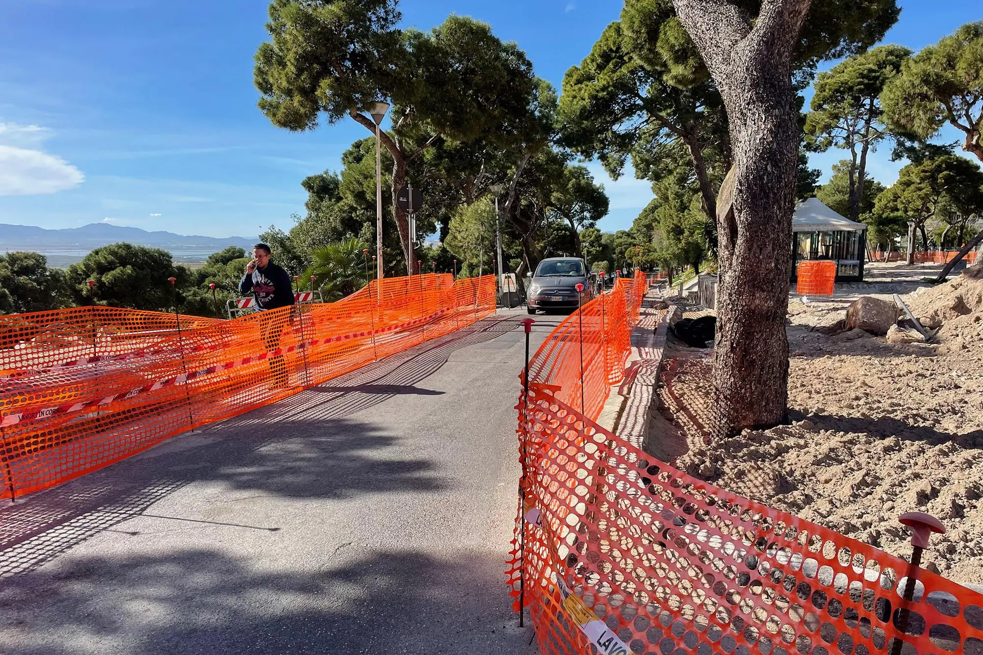 Lavori in via Giussani (foto Anedda Endrich)