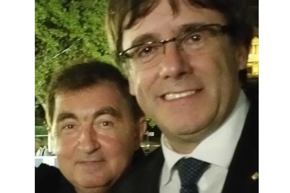 Giampiero Deidda insieme a Carles Puigdemont