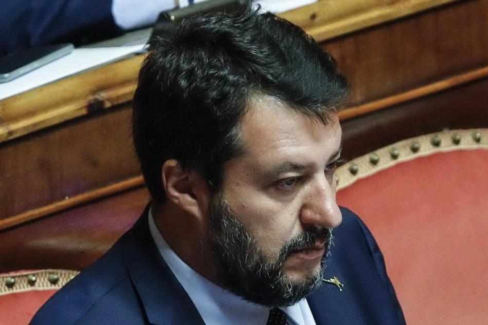 Uso improprio dei voli di Stato: archiviato il procedimento su Matteo Salvini