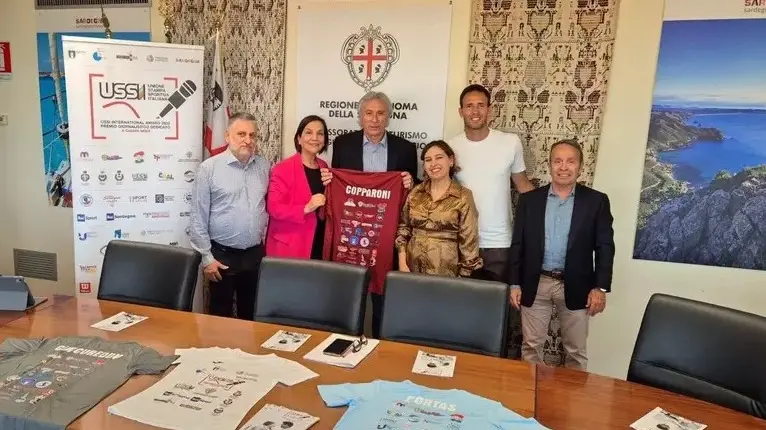 https://immagini.unionesarda.it/version/c:MjZkMTU1YzEtNjAxMy00:Y2VhMWU4ZmYtMjg5ZS00/image.webp?f=16:9