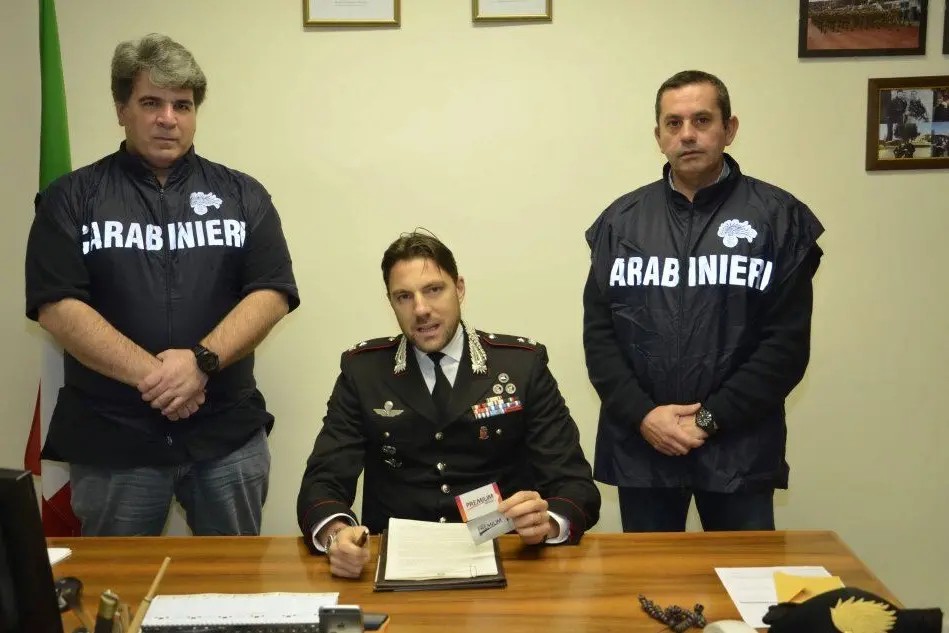La conferenza stampa sulle schede taroccate