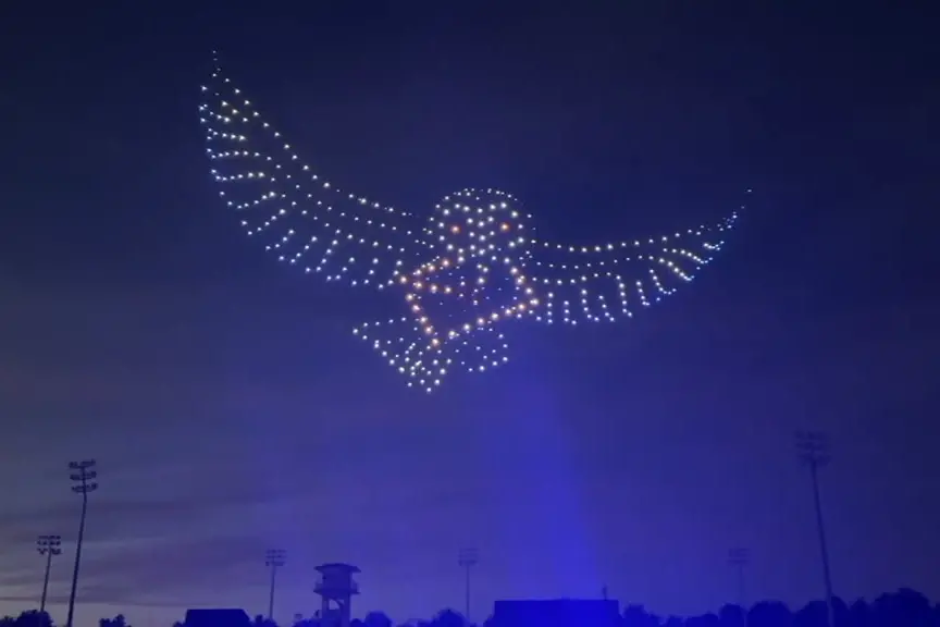 DroneArt Show: 1.200 droni disegnano Harry Potter sopra San Siro
