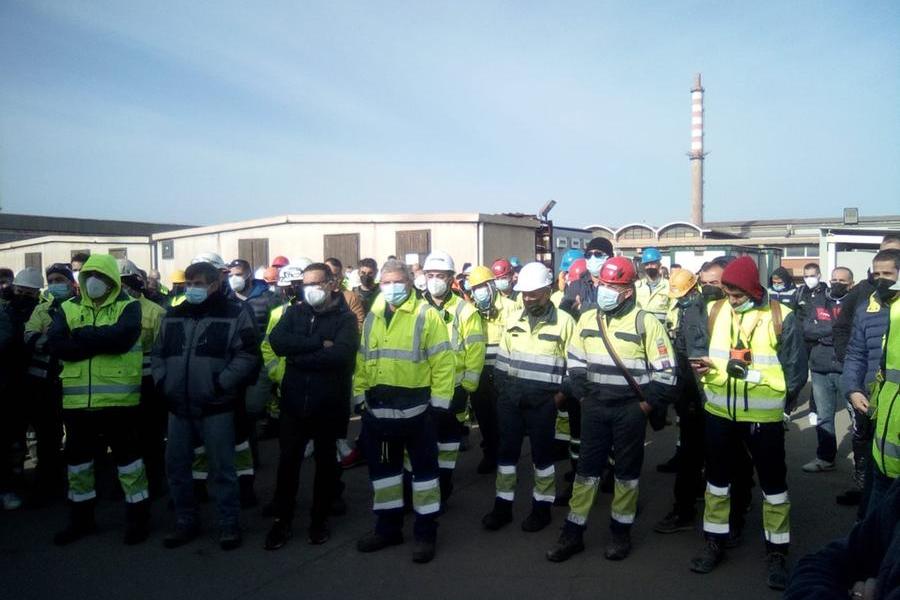 Portovesme, i metalmeccanici: “Aderiamo al sit-in, la fabbrica non deve fermarsi”