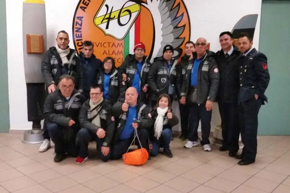 Visita speciale alla Brigata Aerea di Pisa da parte degli atleti della Polisportiva Olimpia onlus di Carbonia