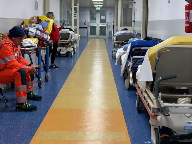 Pazienti in attesa al Santissima Trinità di Cagliari