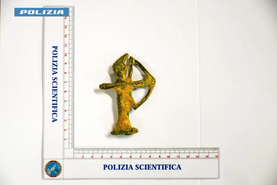 Reperti archeologici sequestrati a Oristano