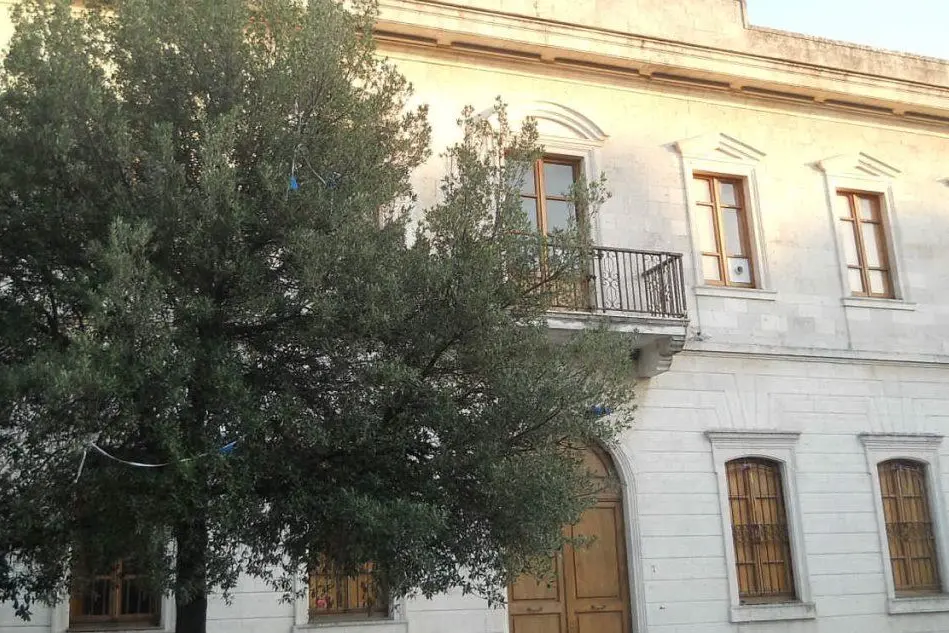 Il municipio di Thiesi (Foto A.Caria)