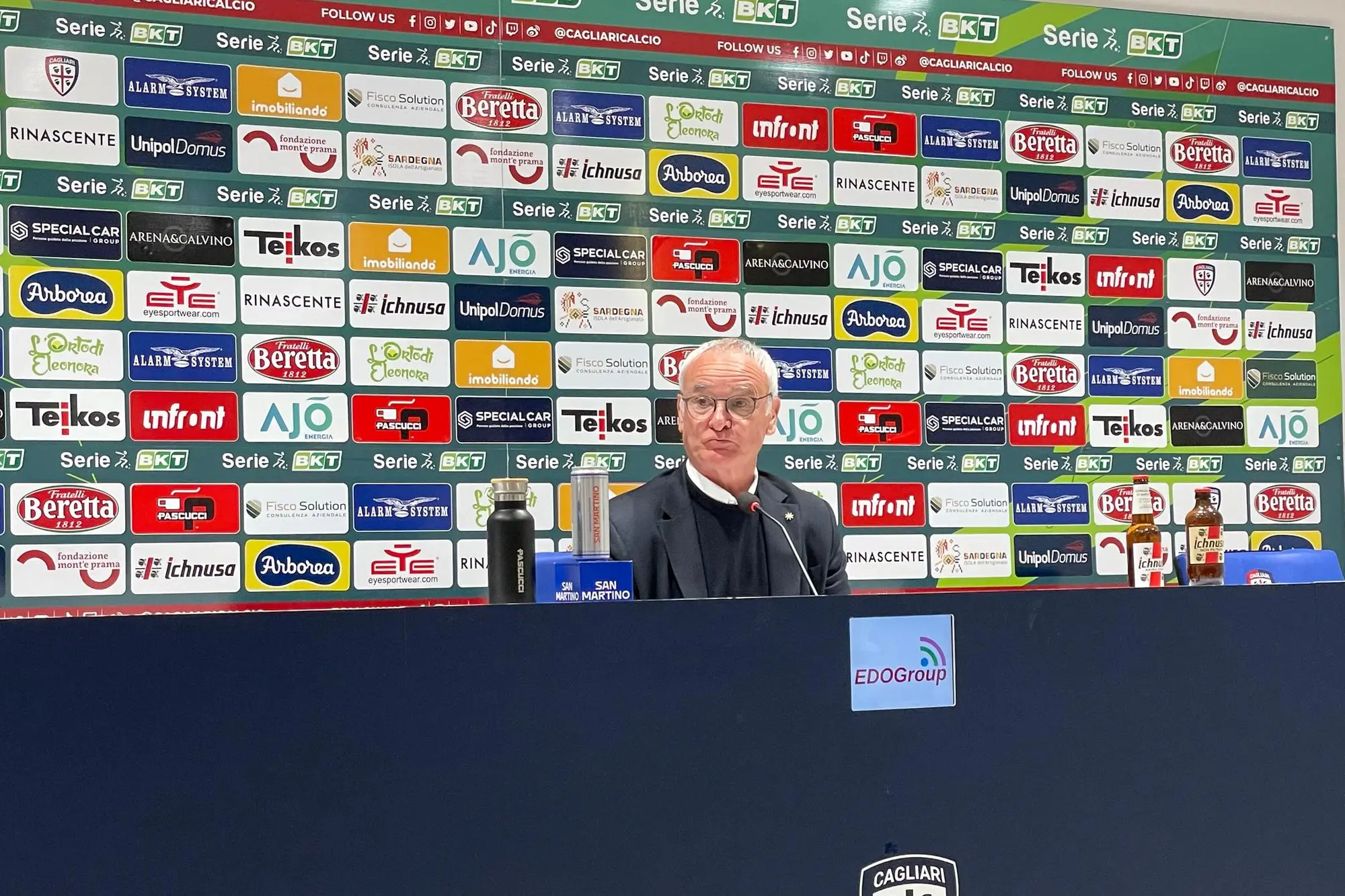 Claudio Ranieri in sala stampa all’Unipol Domus dopo Cagliari-Genoa (foto Spignesi)