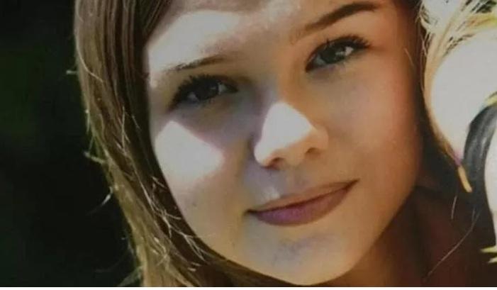 Aurora uccisa a 13 anni: «Le sue richieste a ChatGpt provano lo stalking»