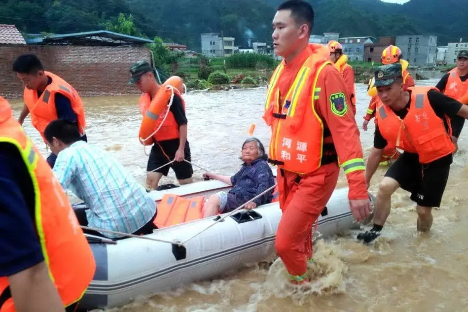 Frane e inondazioni: la Cina del Sud flagellata dal maltempo