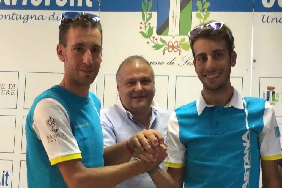 Vincenzo Nibali, il preparatore Paolo Slongo e Fabio Aru