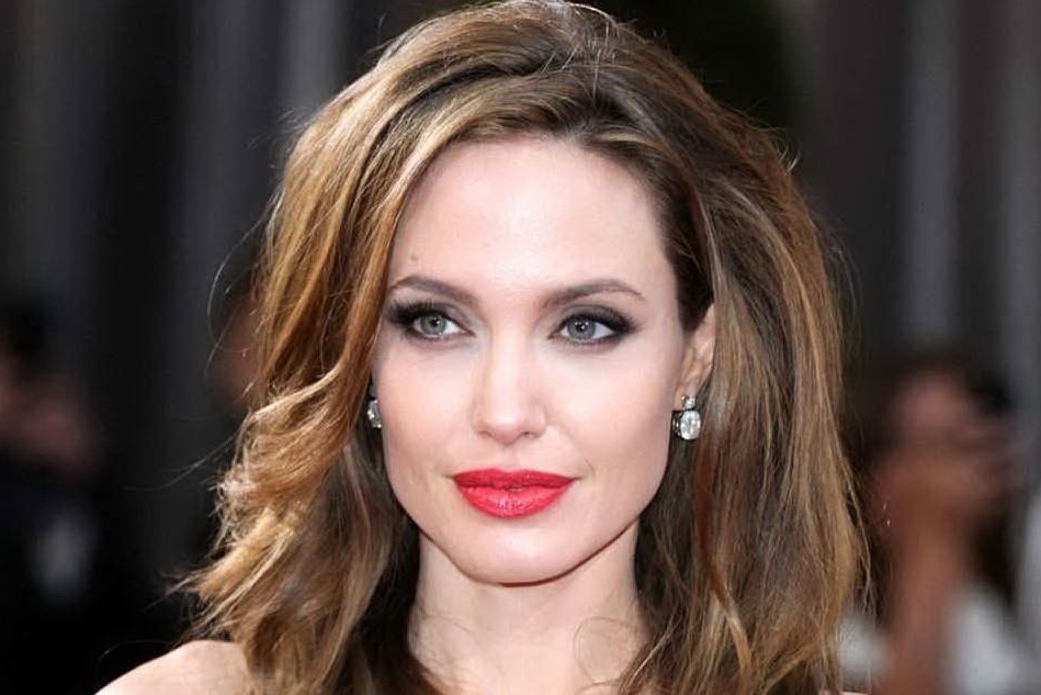 Angelina Jolie compie 40 anni