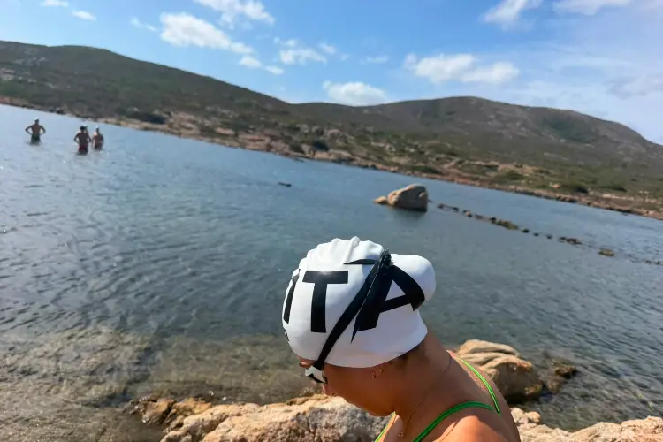 Gli atleti in allenamento all'Asinara (foto concessa)