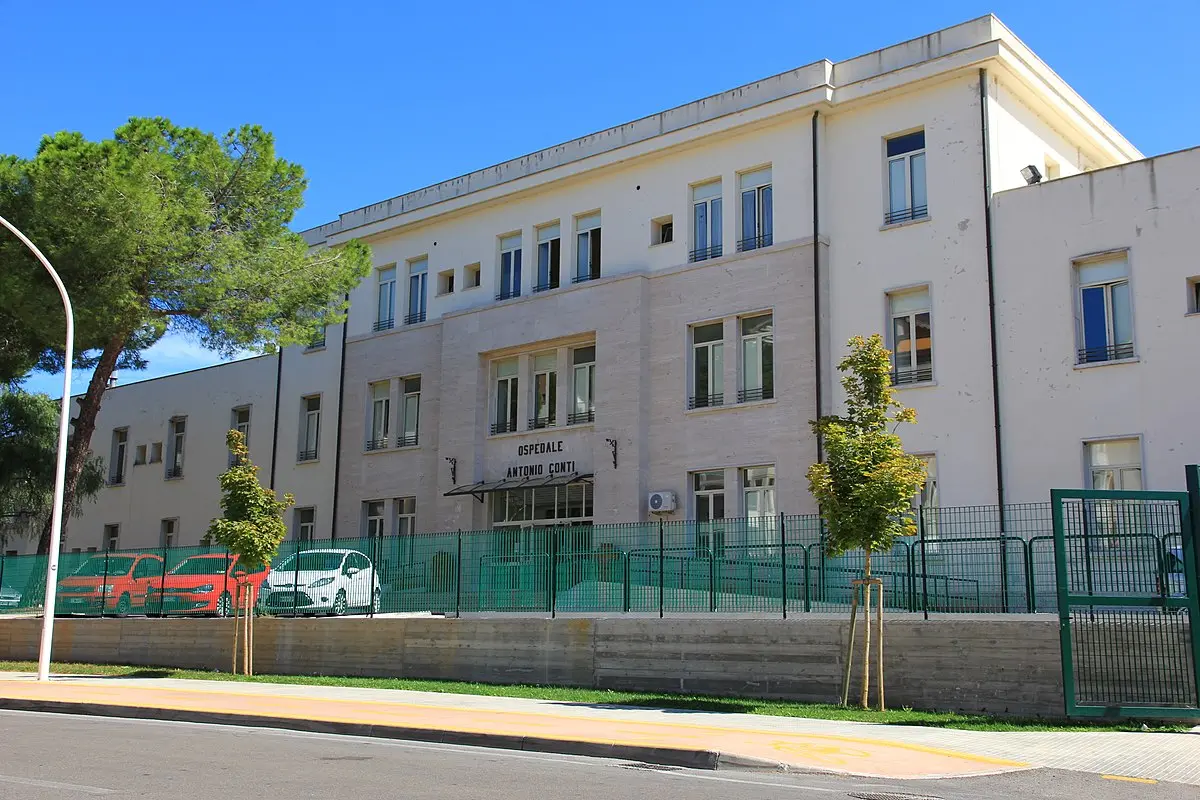 L'ospedale Conti a Sassari (foto wikimedia)