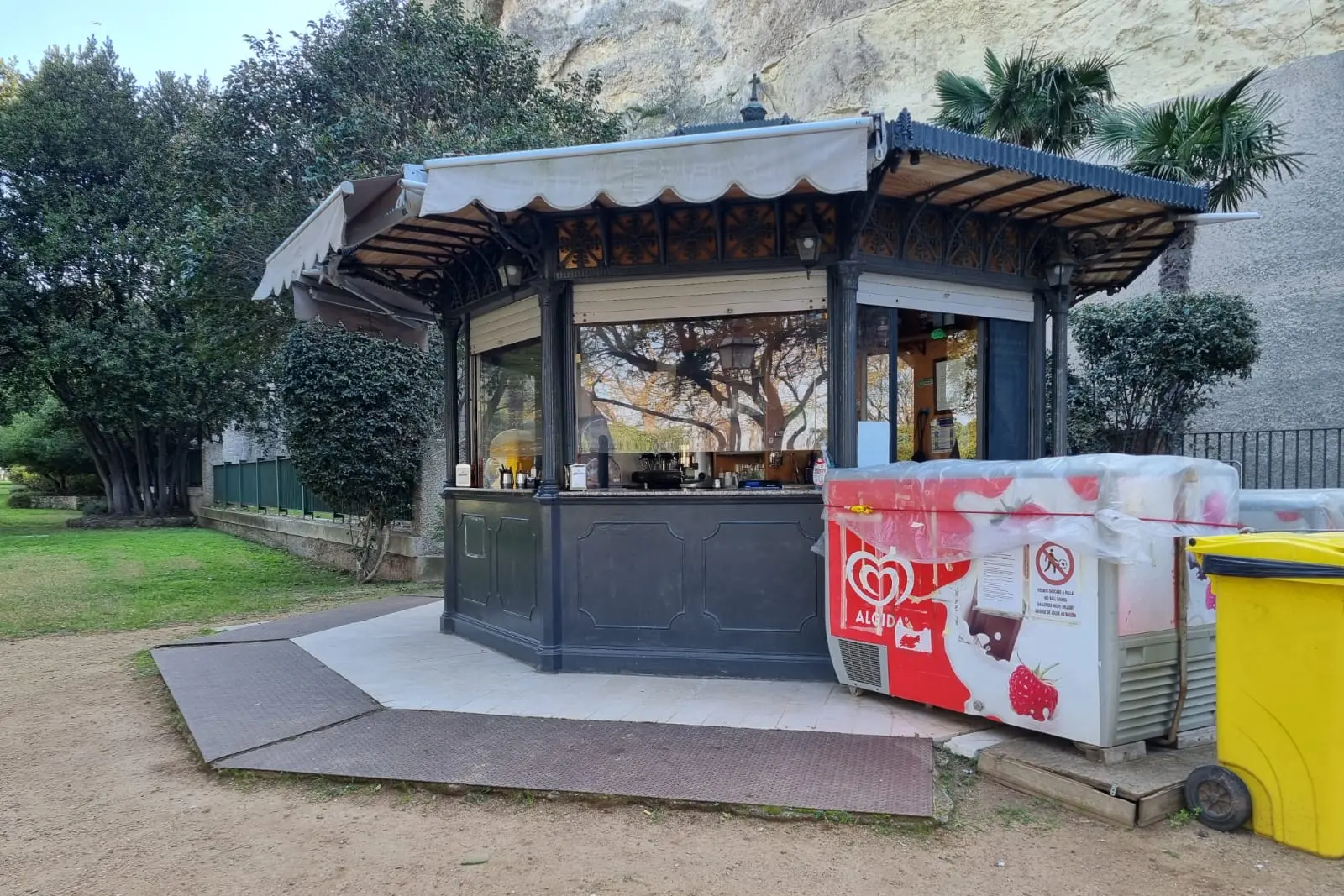 Cagliari, il chiosco dei giardini pubblici