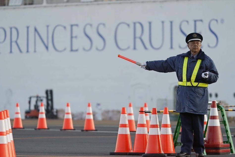 Diamond Princess in quarantena in Giappone: passatempi per i passeggeri