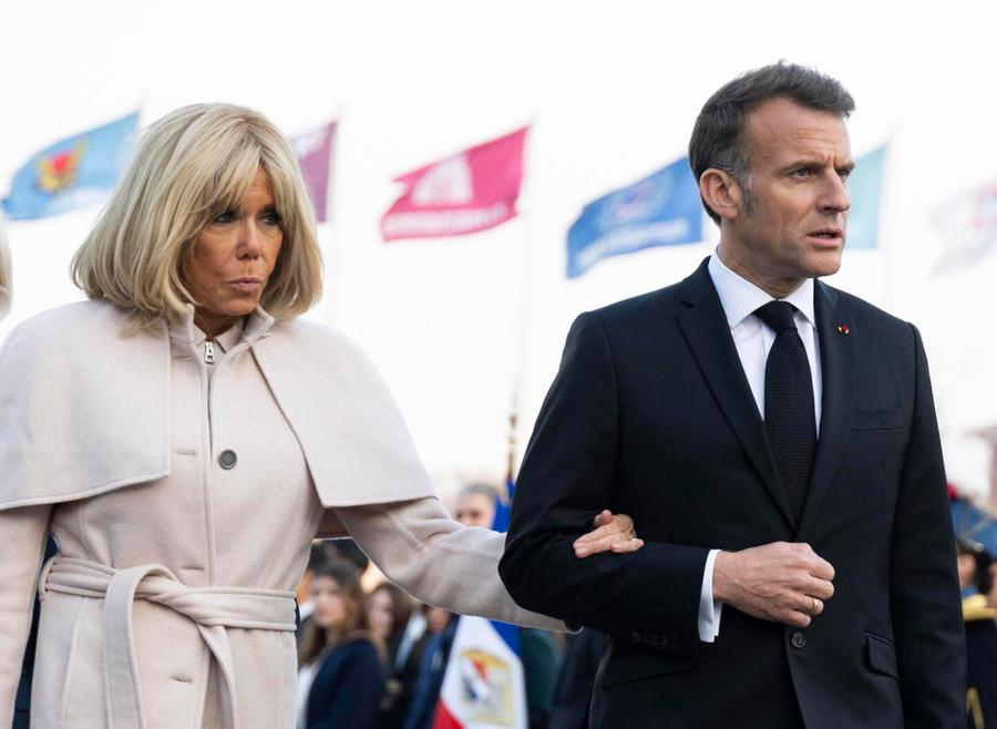 Washington sui Macron: «Lei lo maltratta»