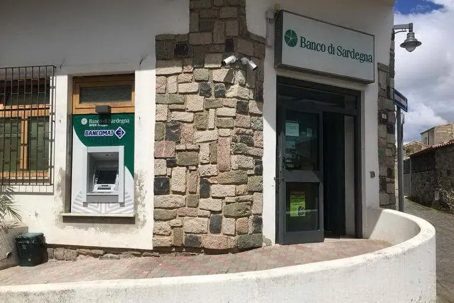 Il bancomat a Villaurbana