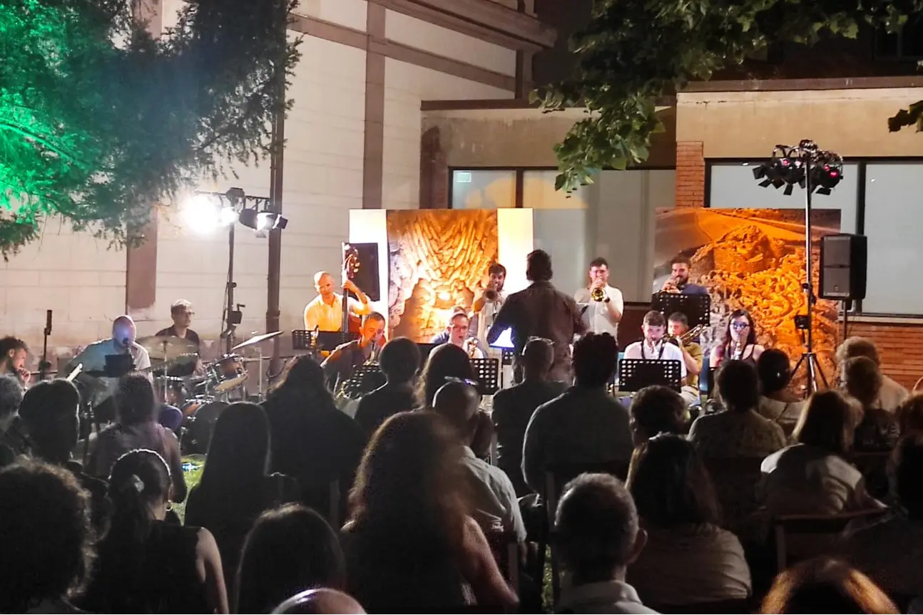 Il concerto della DisOrchestra nel cortile del Museo "Sanna" di Sassari (foto G. Marras)
