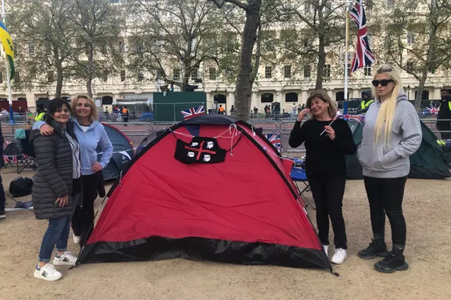 Le quattro sarde a Londra (foto concessa)
