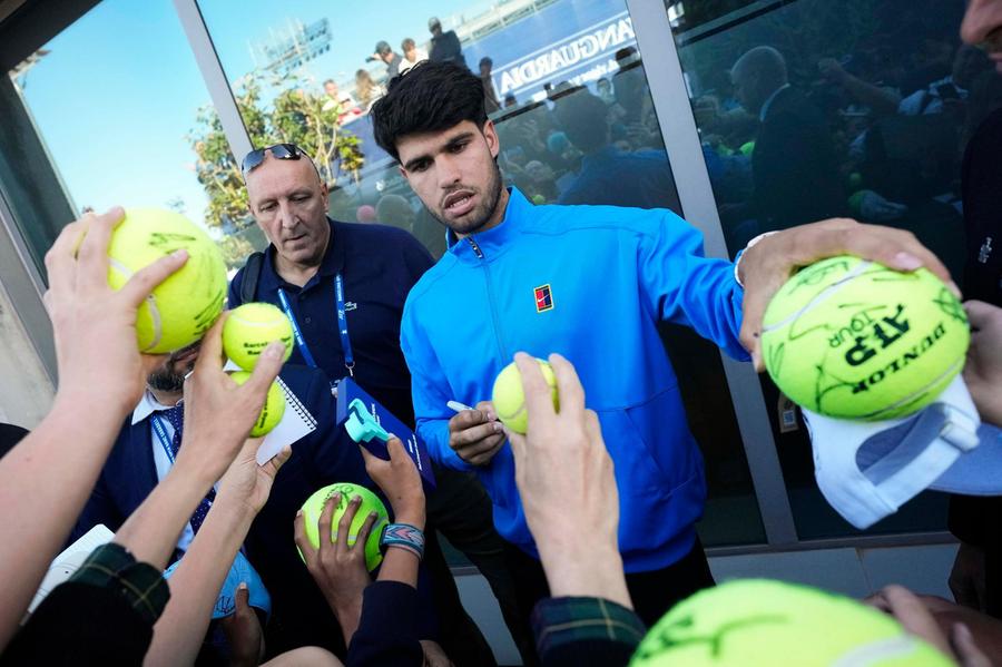 Atp Barcellona: Alcaraz si ritira per un problema al polso