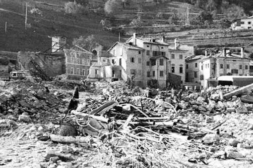 Il comune di Longarone dopo il disastro