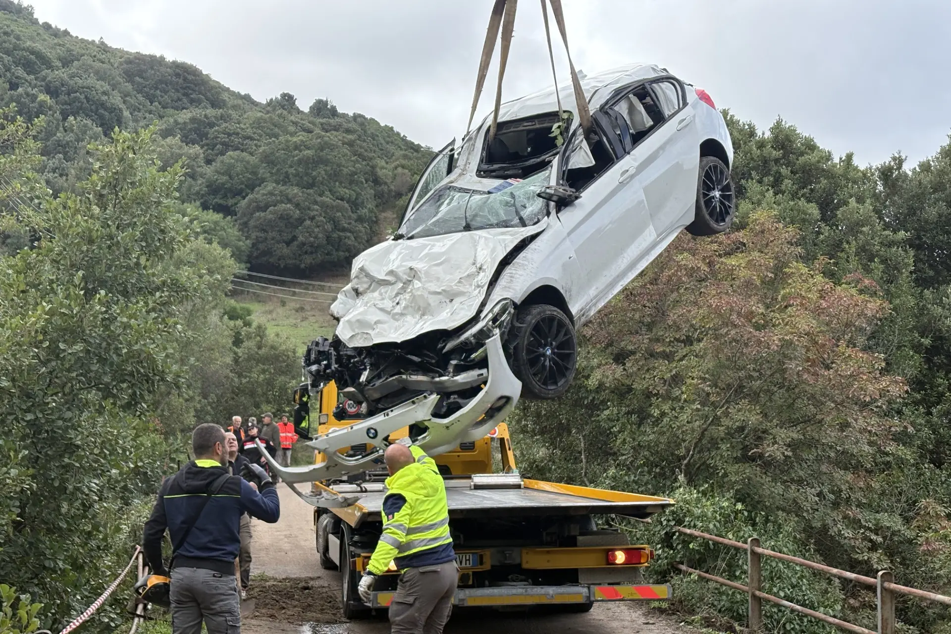 L'auto recuperata dopo l'incidente