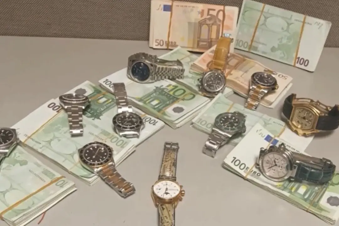 Case, auto, orologi: la Gdf confisca il "tesoro" di Felice Maniero