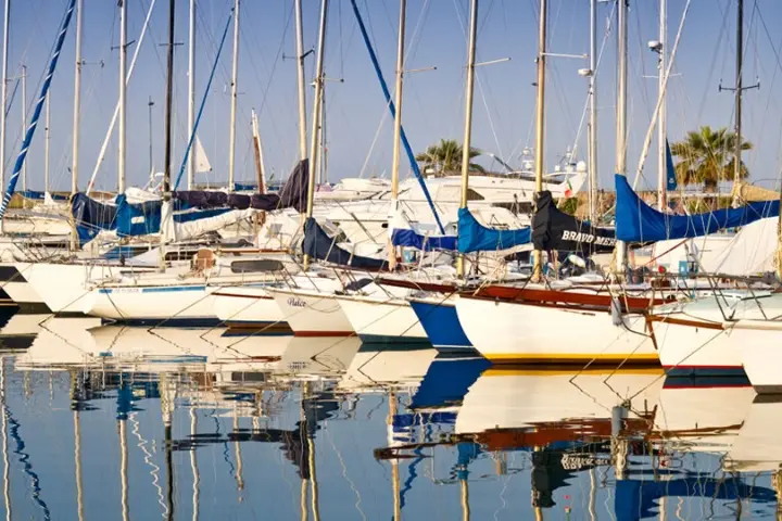 Il porticciolo di Torregrande (foto Guarna)