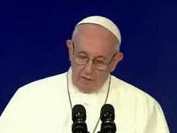 Pedofilia, il Papa in Irlanda: &quot;Chiedo perdono per scandalo e tradimento&quot;